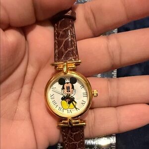Vintage Women’s Gold Mickey Mouse watch